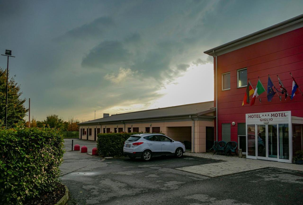 Hotel Motel Giglio Viadana Exterior photo